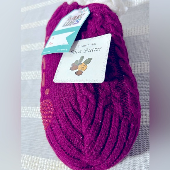 Muk Luks Women's Ankle Cabin Socks NWT Sz S/M (6-8) - Picture 4 of 11